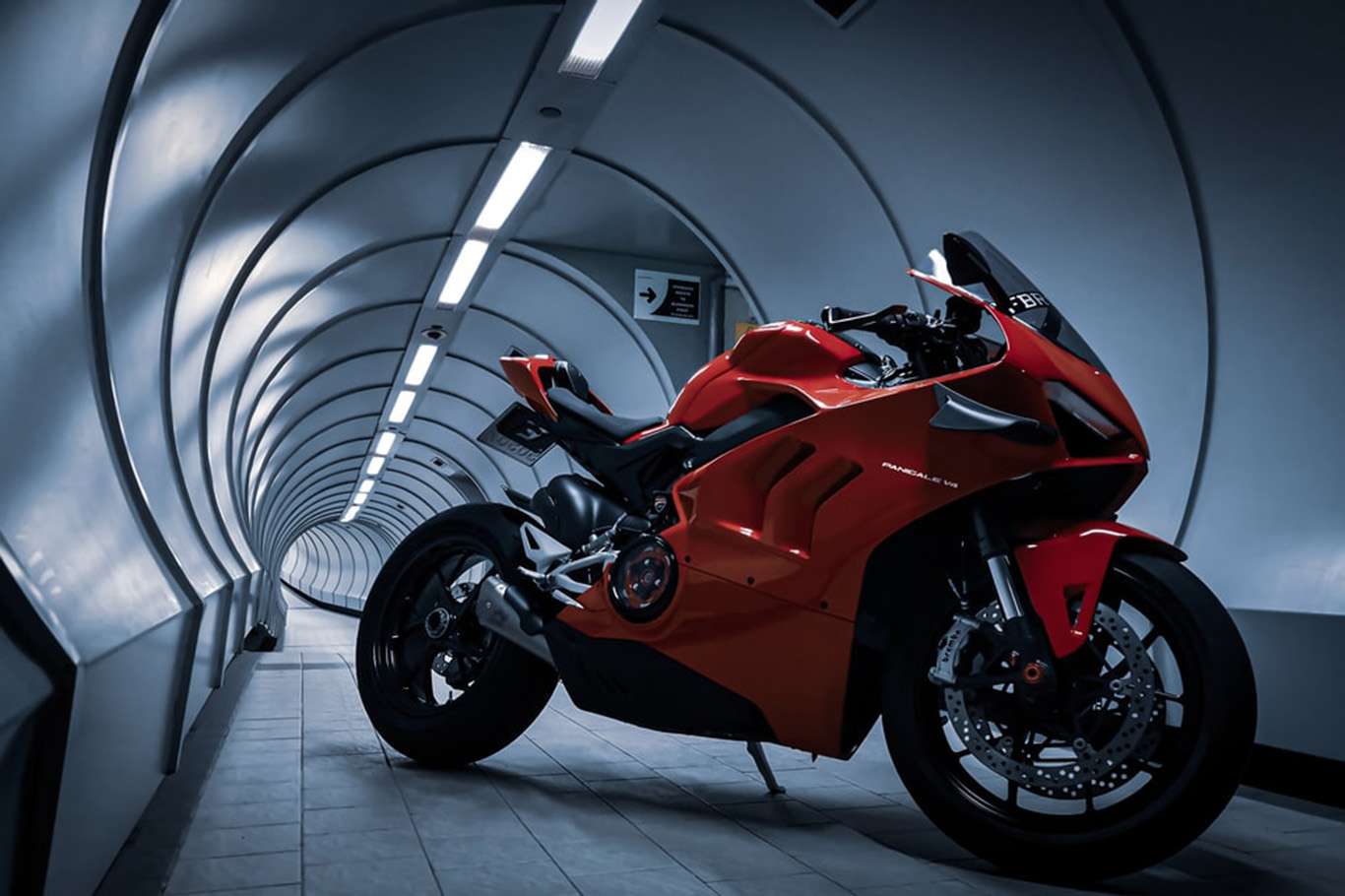 Avrasya Tüneli motosiklet geçişlerine açıldı Avrasya Tüneli motosiklet geçişlerine açıldı